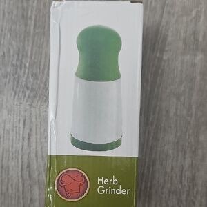 Green Herb Grinder‎